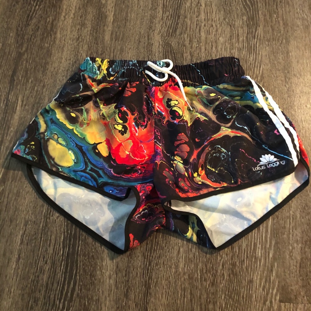 Oil paint print athletic shorts